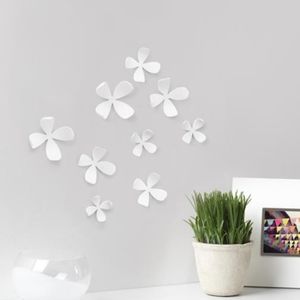 Umbra flower wall art black